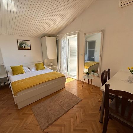 מאקרסקה Apartments Olga 2 מראה חיצוני תמונה